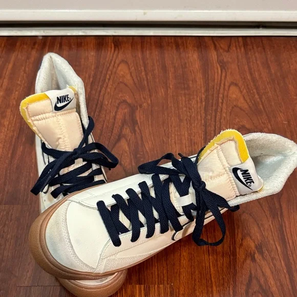 Nike High-Tops Blazer Mid 77 Premium  with Navy Gum Sneakers - Picture 7 of 8